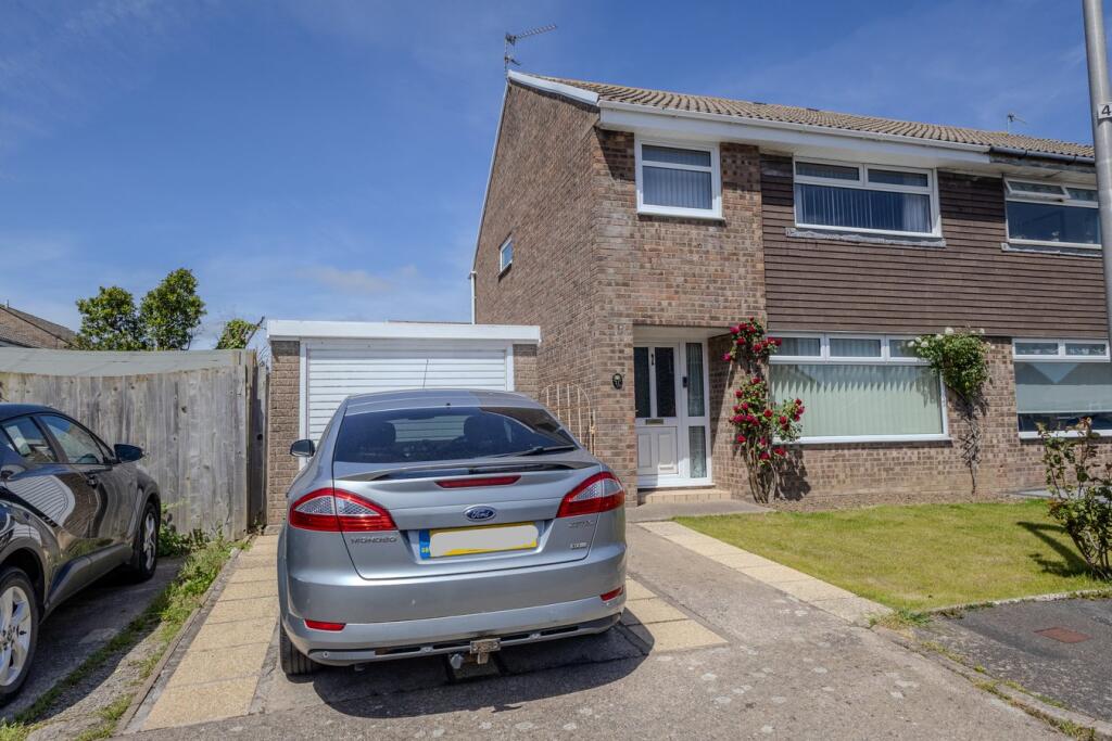 Main image of property: Smeaton Close, Rhoose, Barry, CF62