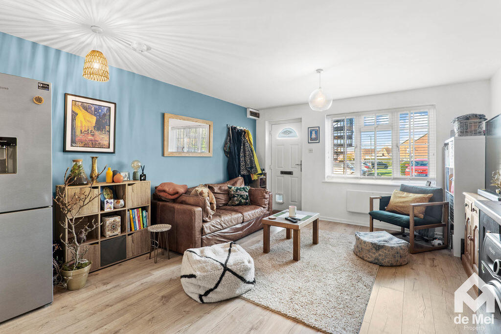 Hunters Road, Bishops Cleeve, Cheltenham, Gloucestershire, GL52 photo 2
