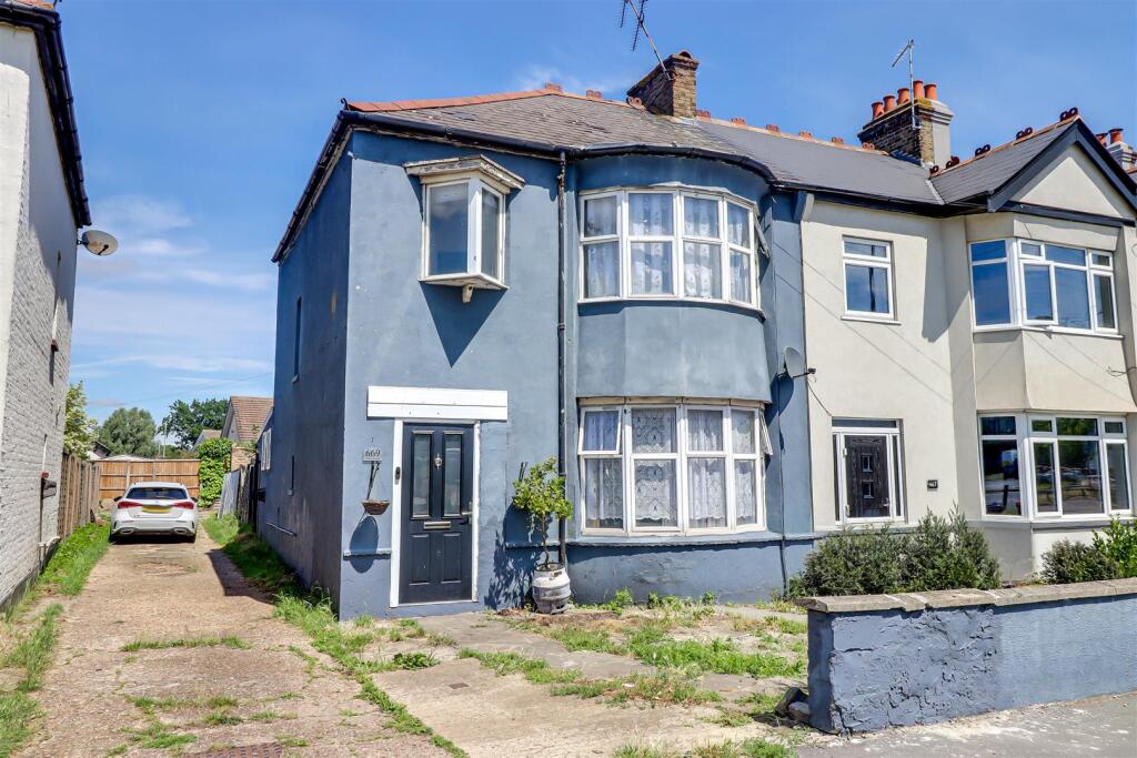 Main image of property: Prince Avenue, Westcliff-on-Sea