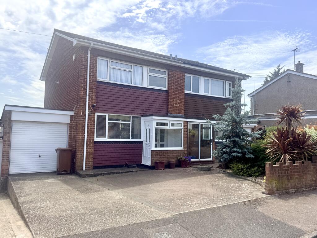 Main image of property: Vidgeon Avenue, Hoo, Rochester, ME3