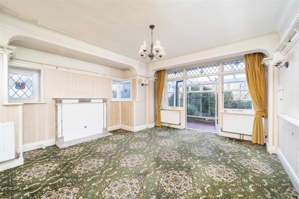 House in London - View 5