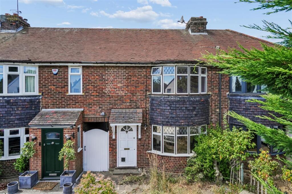 Main image of property: Hollybush Lane, Tatling End, Denham