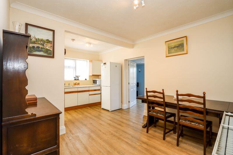 Cambridge Road, Clevedon photo 3