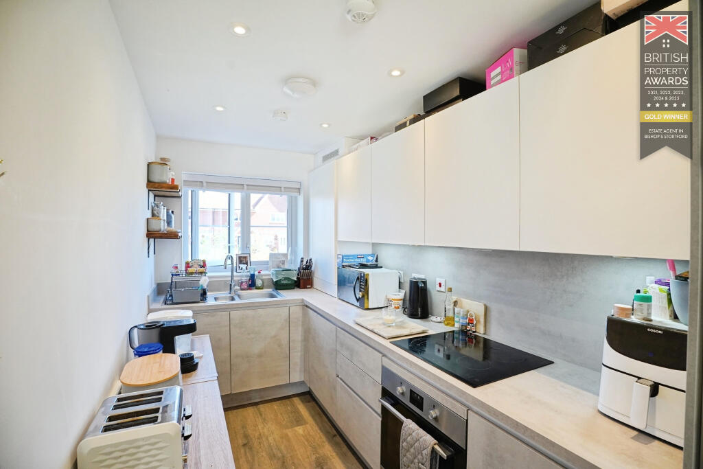 House in Bishop's Stortford, Hockerill - View 5