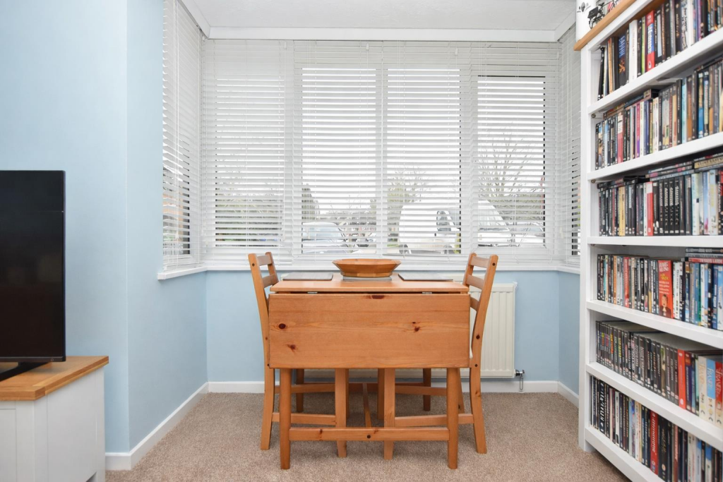 Cedars Way, Leighton Buzzard, LU7 2WE photo 4