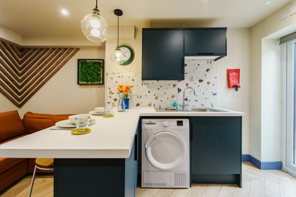 Apartment in Derby, Allestree - View 3