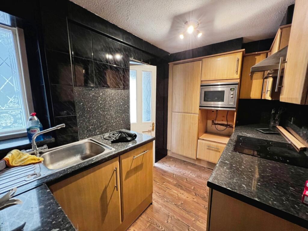 House in Bradford - View 5