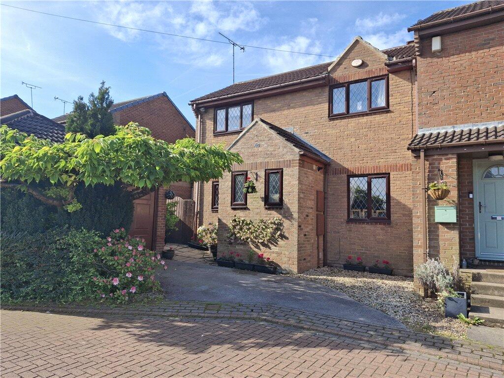 Main image of property: Topcliffe Grove, Morley, Leeds, West Yorkshire, LS27