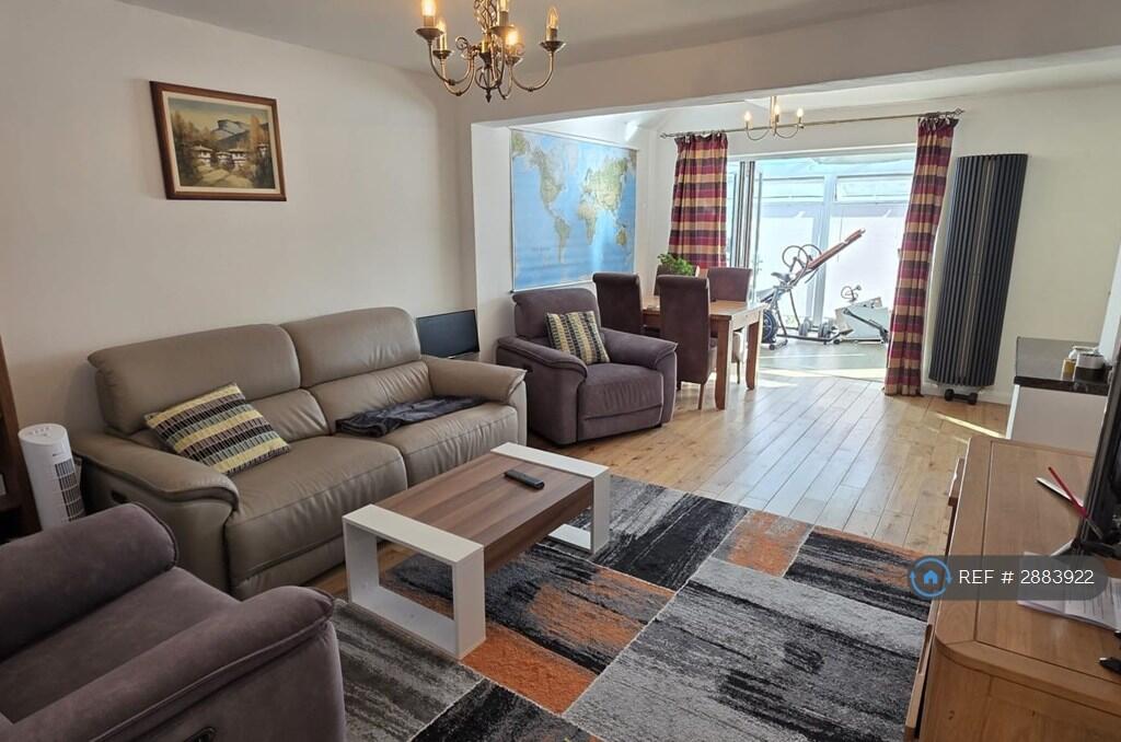 House in Rochester - View 5