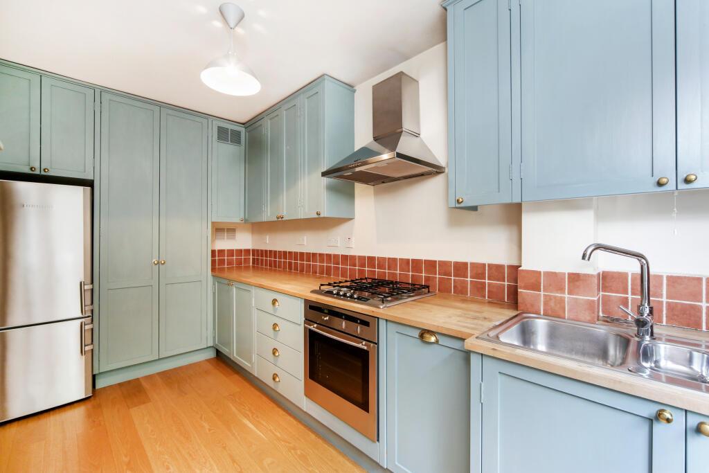 Main image of property: Elm Park Gardens, Chelsea, SW10