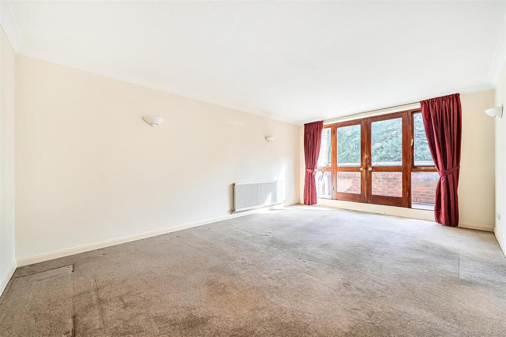 Apartment in London - View 3