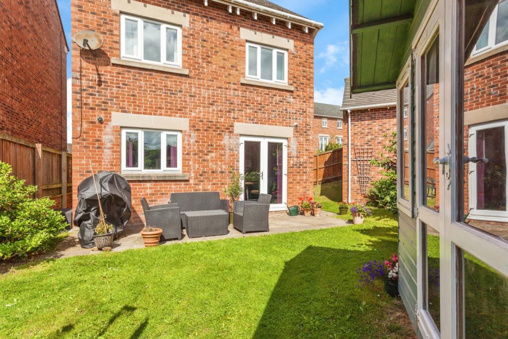 Bloomingdale Court, Woolley Grange, Barnsley, West Yorkshire, S75 photo 3