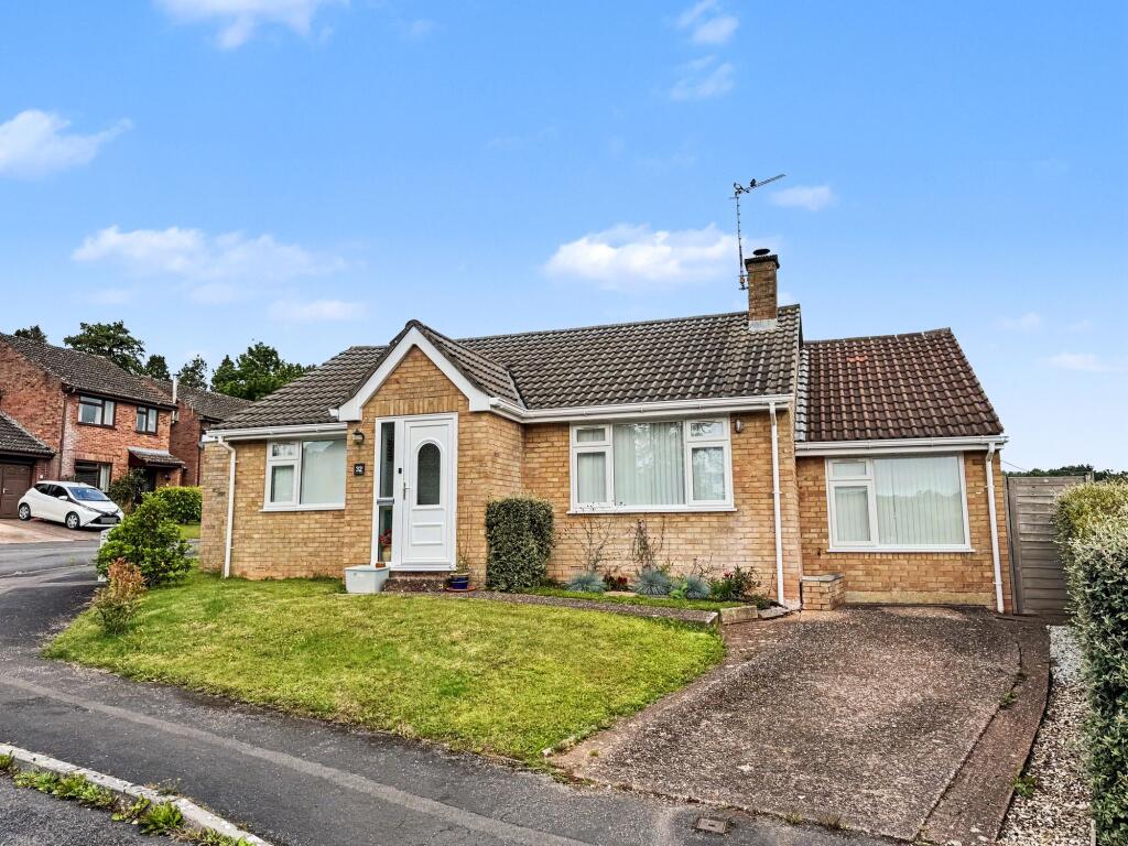 Main image of property: Oaklea, Tiverton, EX16