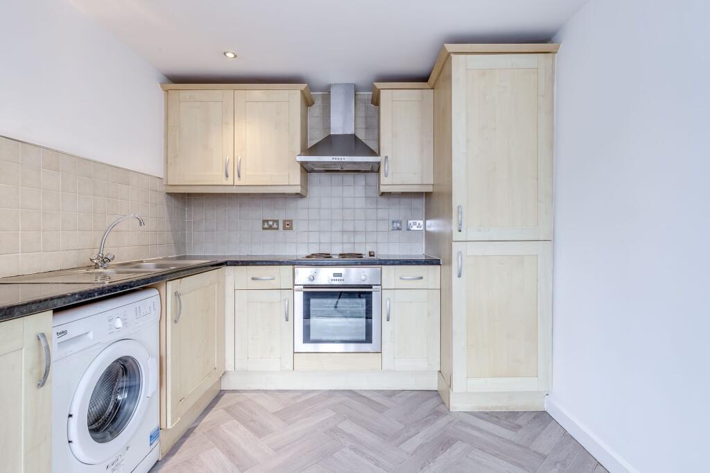 Apartment in Wigan, Greater Manchester - View 5