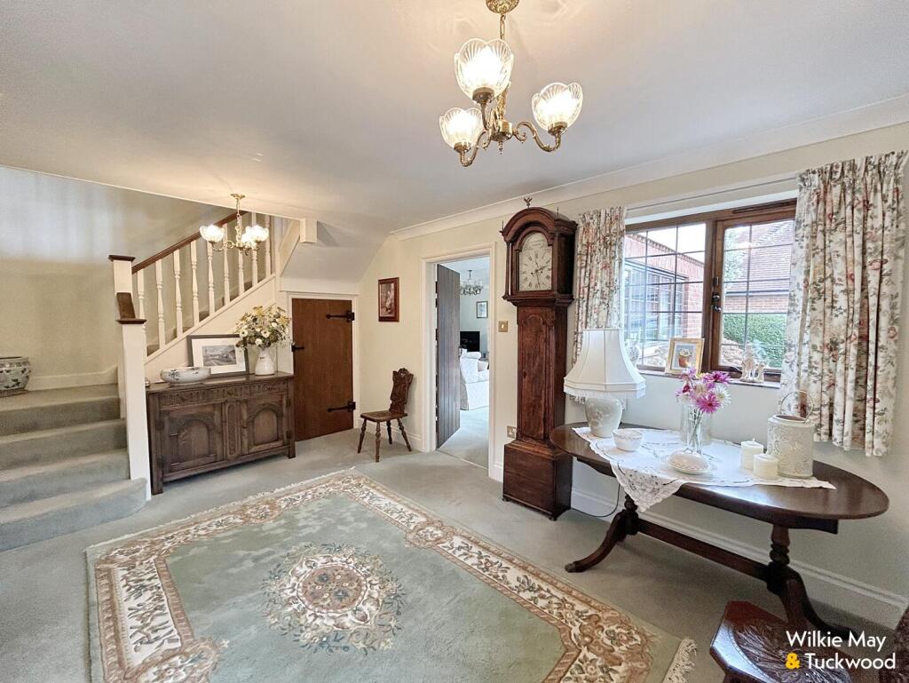 Substantial Home In Very Popular Location - Tower Hill, Williton photo 3