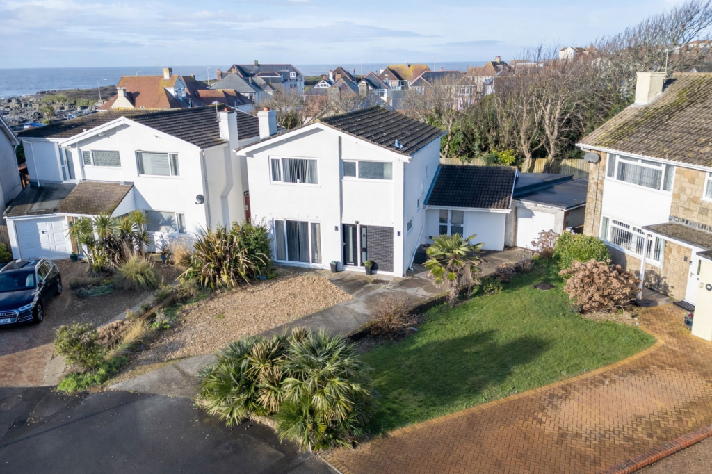 Main image of property: Carlton Place, Porthcawl, CF36