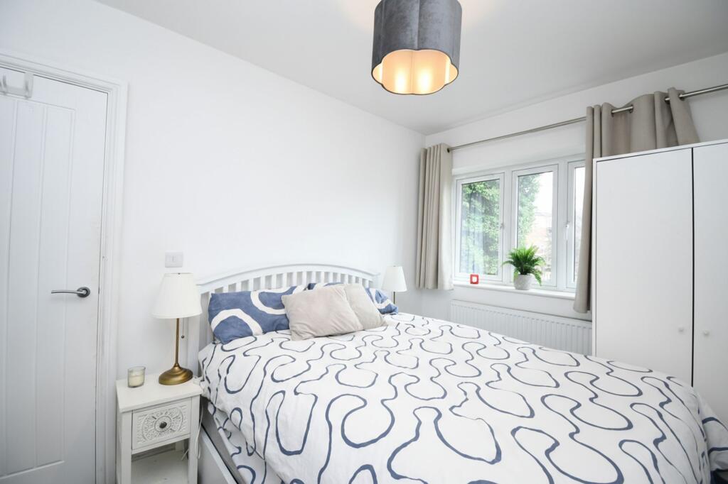 Trafford Road, Eccles, M30 - View 6