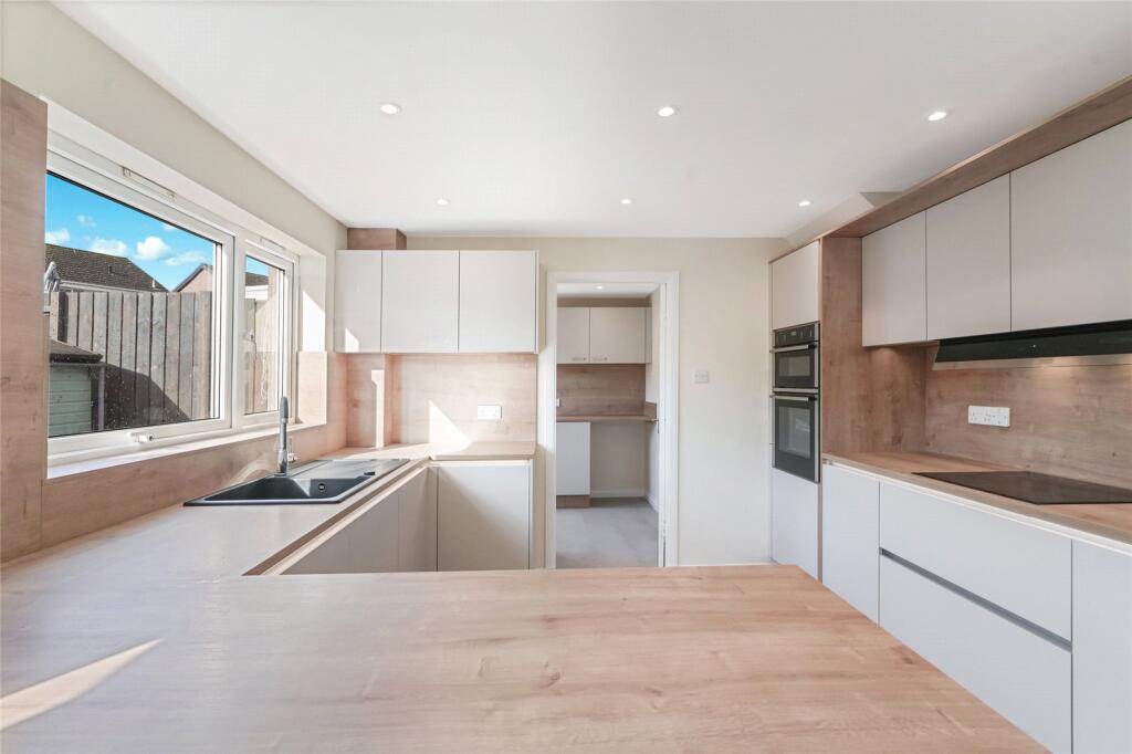 House in Tillicoultry, Clackmannanshire - More