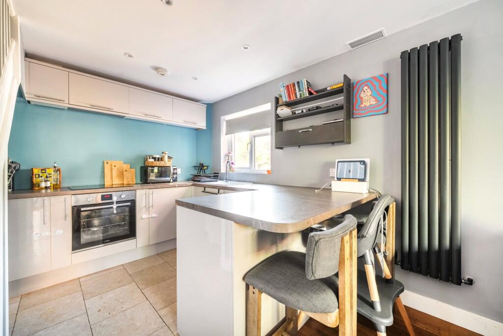 House in Spelthorne, Surrey - More