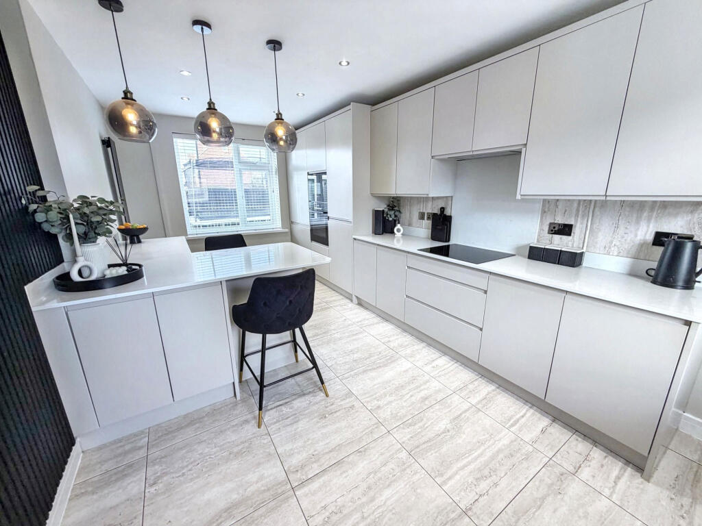 House in Durham - View 3
