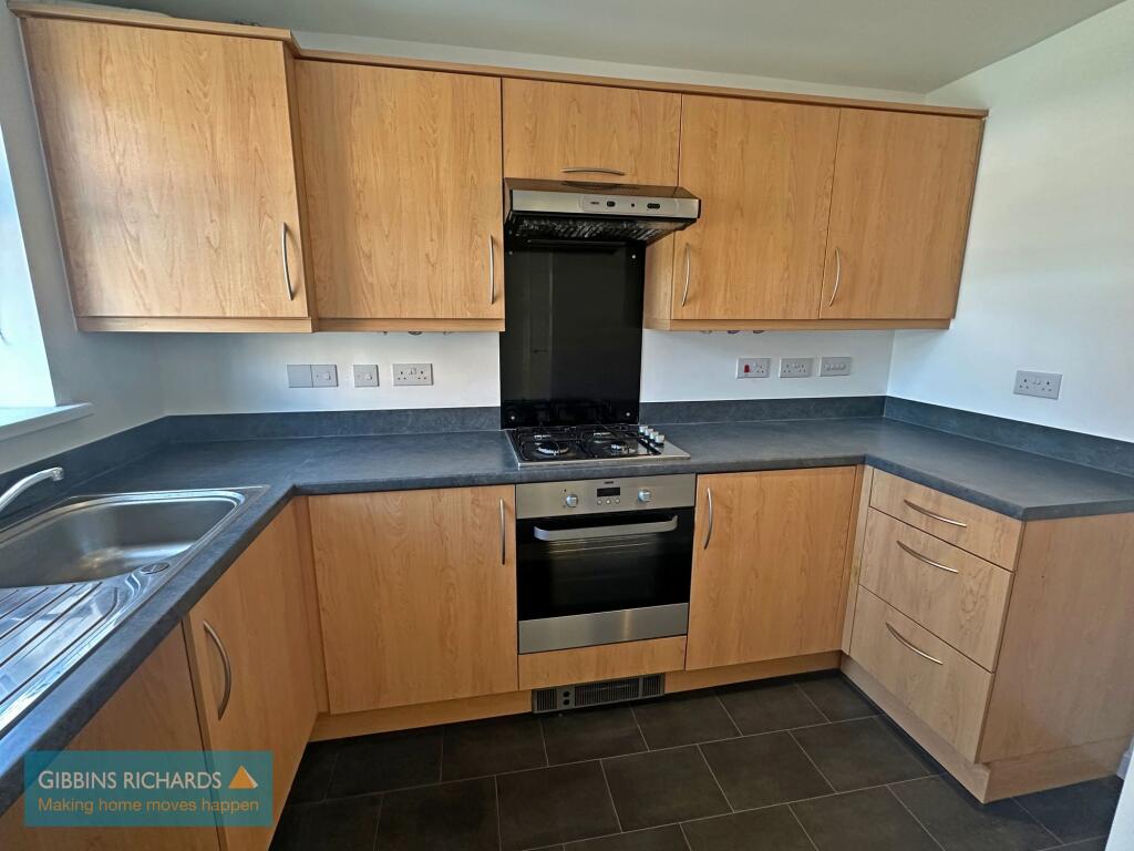 Mayfair Close, Bridgwater, TA6 photo 2