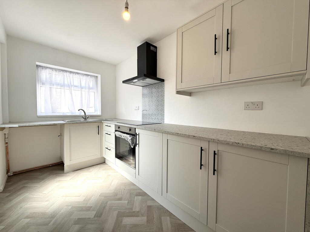 House in Cwmdare, Aberdare West - View 5