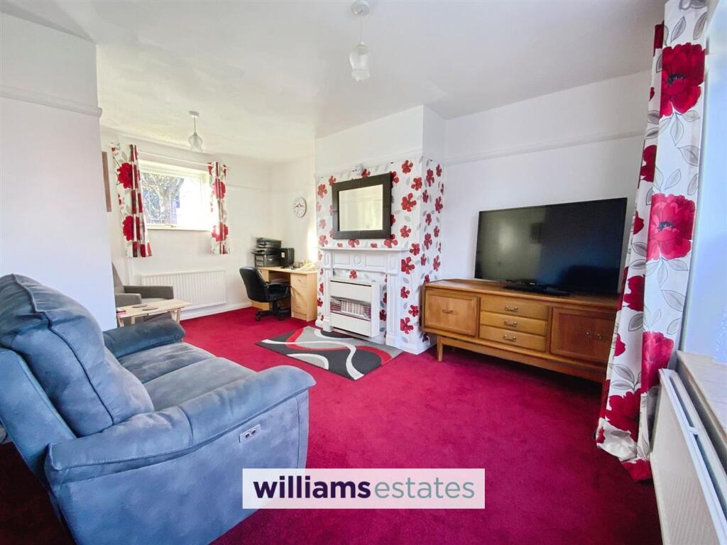 Bastion Road, Prestatyn, LL19 photo 2