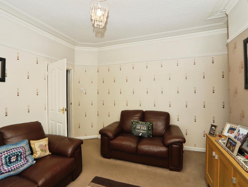 House in Newport - View 3