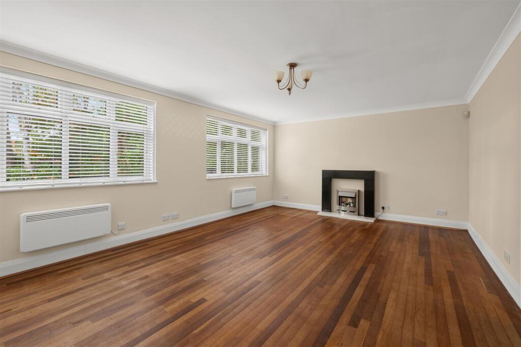 Apartment in London - View 3