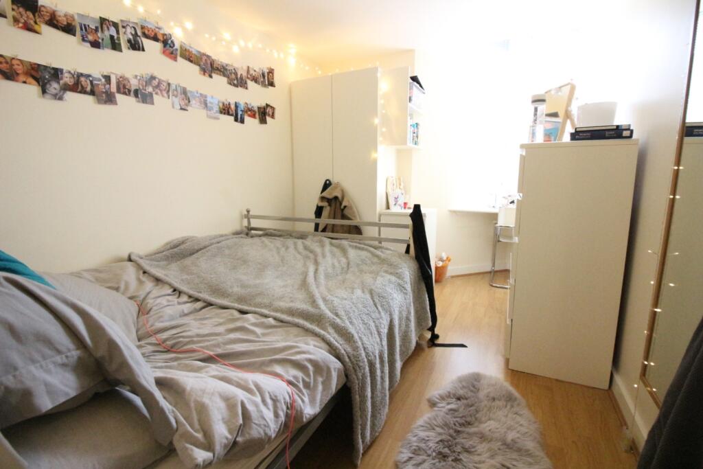 Apartment in Cardiff - View 5
