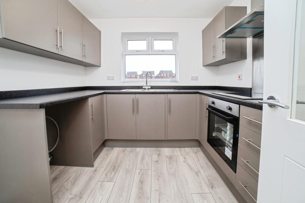 House in Ashfield, Sutton in Ashfield, Nottinghamshire - View 2