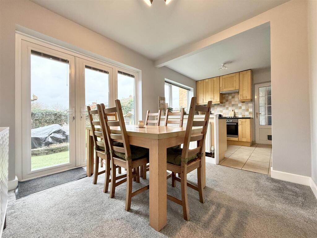 Windermere Drive, Croft, Leicester photo 4