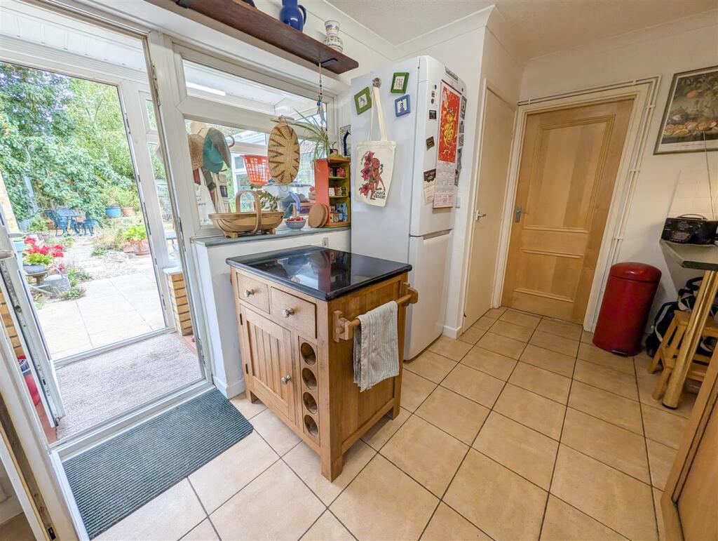 House in Ipswich - View 4