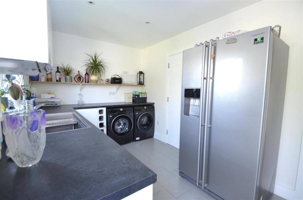 House in Helston, Cornwall - View 3