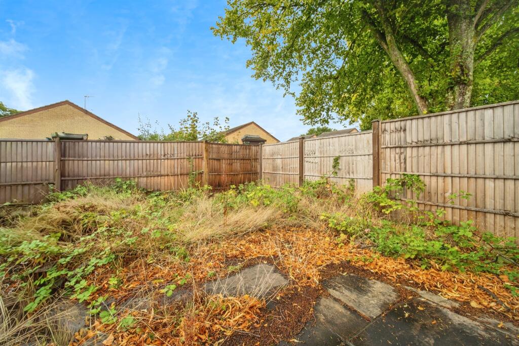 House in Basingstoke and Deane, Basingstoke - View 4