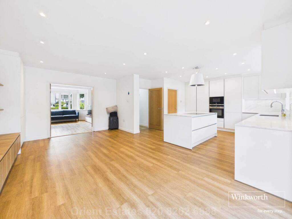 House in London - View 4