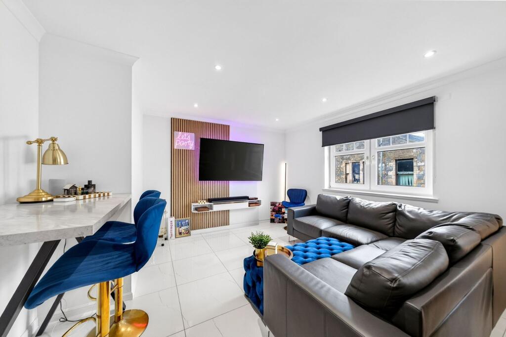 Apartment in Edinburgh - View 2
