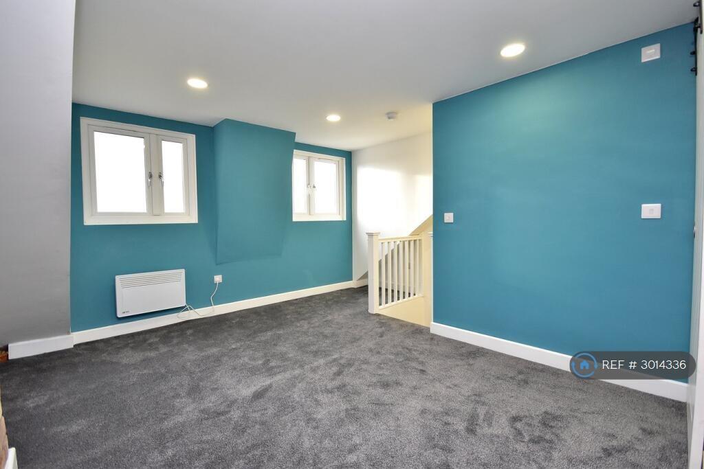House in Northampton - View 4