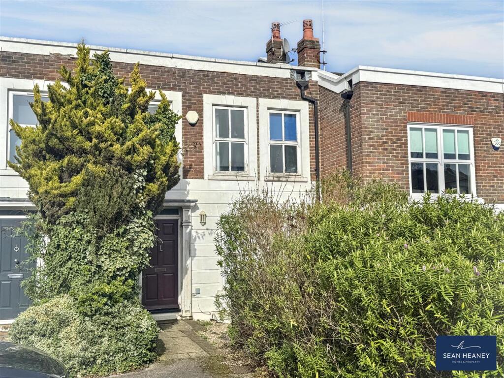 Main image of property: Belgravia Close, Barnet