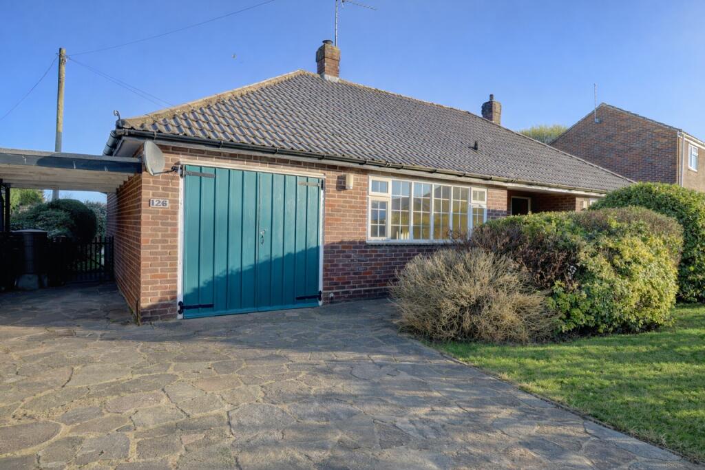 Main image of property: Main Road, Naphill, High Wycombe, Buckinghamshire, HP14