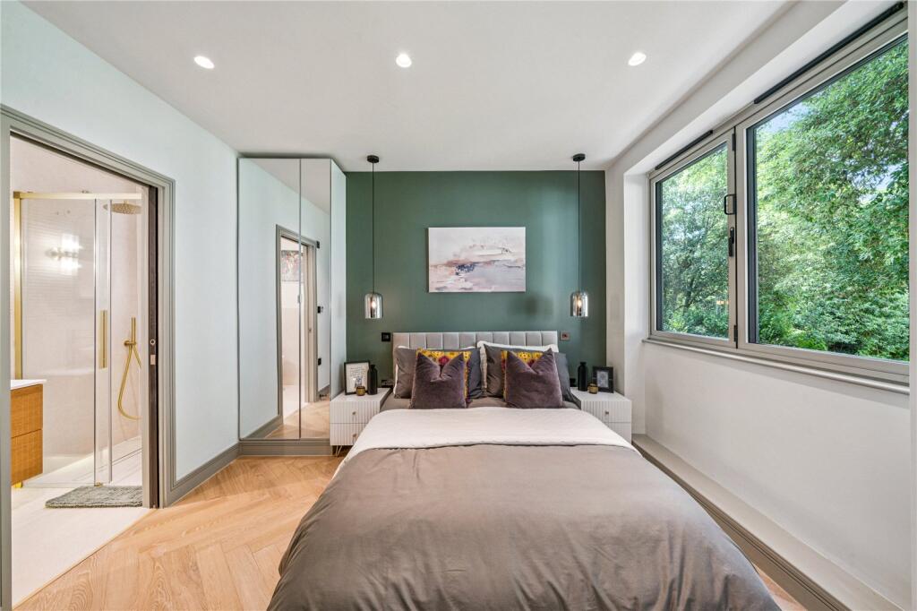 Apartment in London - View 3