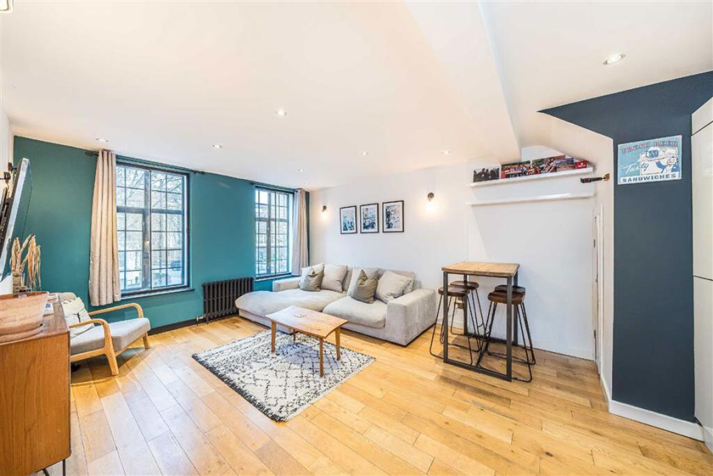 Main image of property: Brixton Road, Brixton