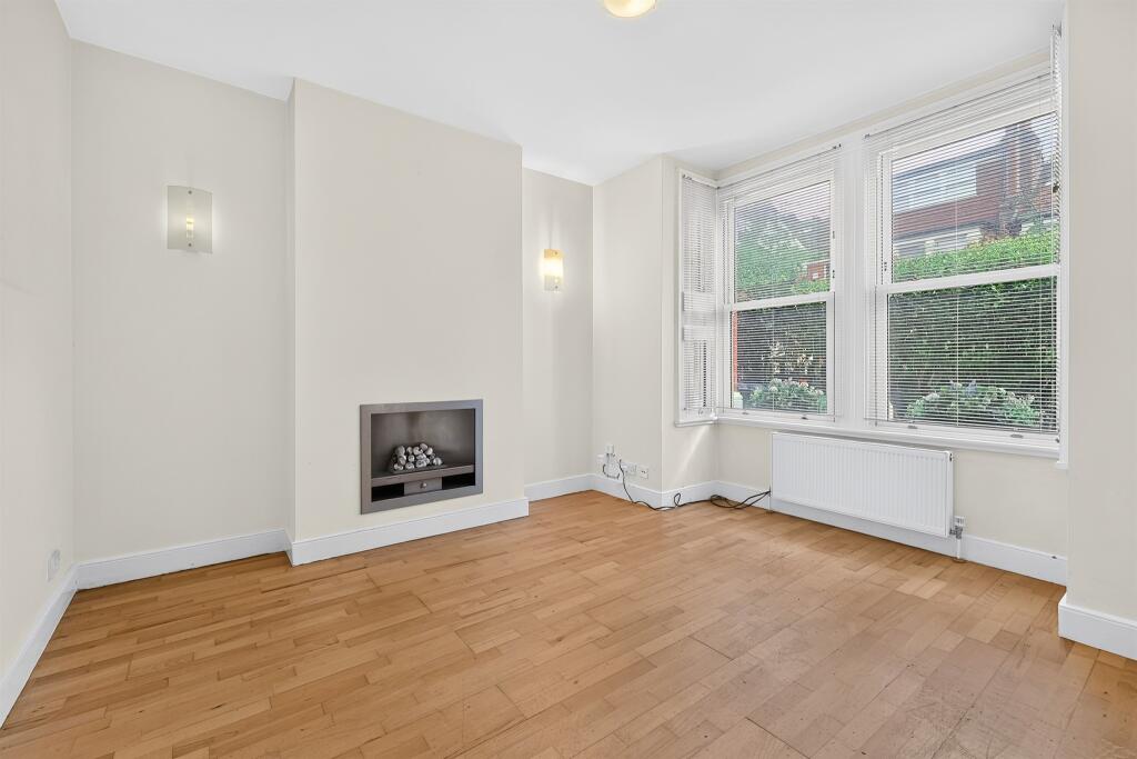 Apartment in London - View 3
