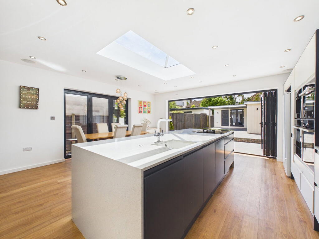 House in Worthing, West Worthing - View 4