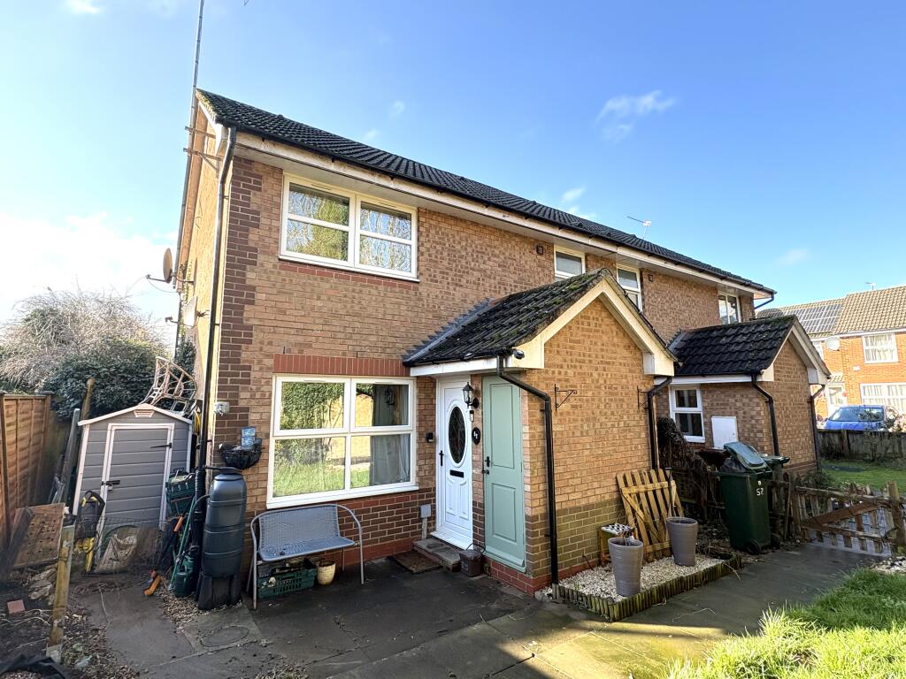 Main image of property: 52 Princethorpe Drive Banbury OX16 4FS