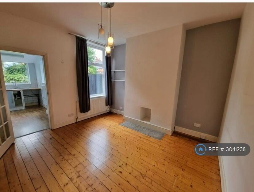 House in Stockport - View 4