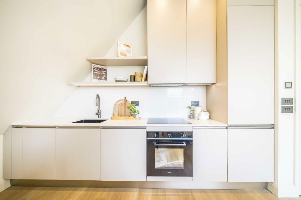 Apartment in London - View 4