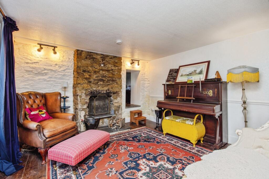 House in Plymouth - View 4