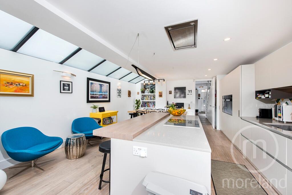 House in London - View 5