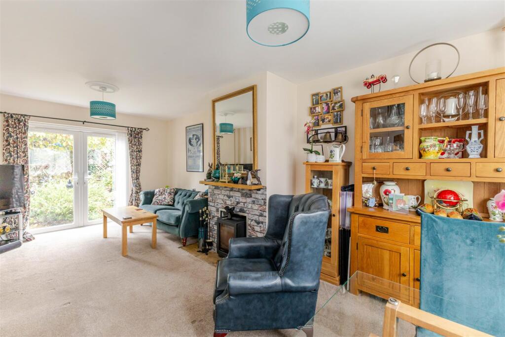 Smith Close, Ninfield photo 3